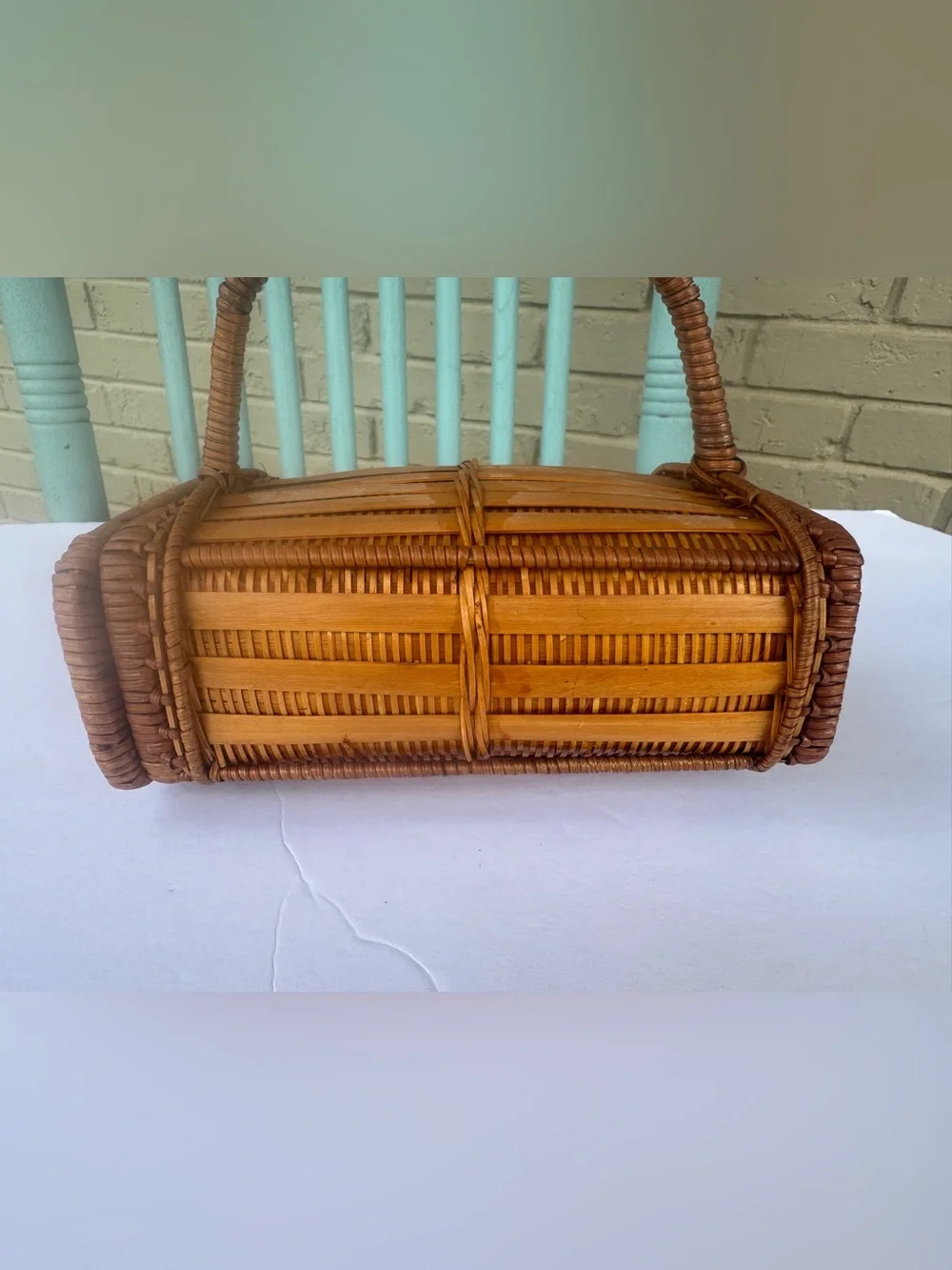 Vintage Handwoven Wicker Gathering Basket with Handle & Lid – Small Rustic Cotta
